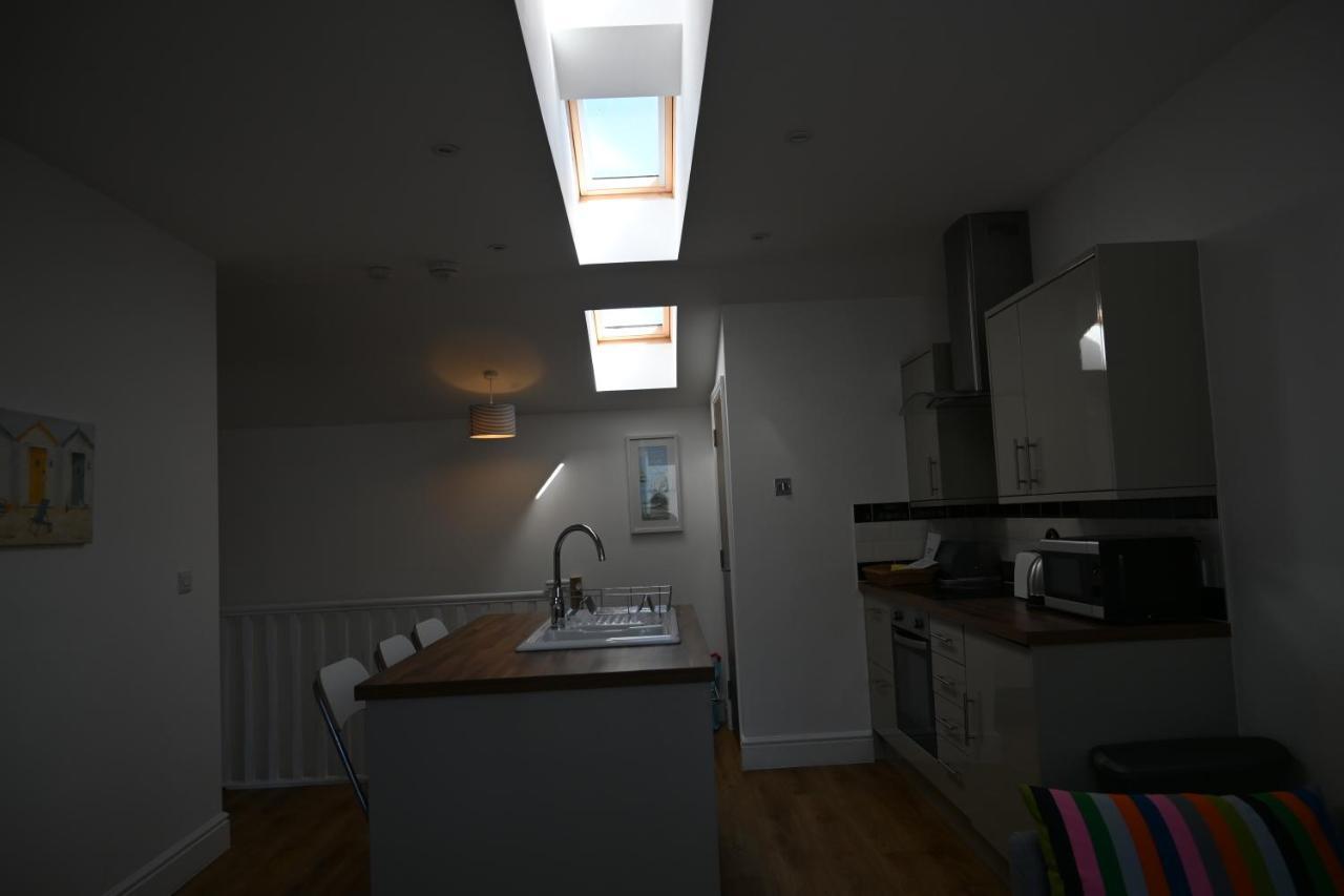 Apartment No. 8, 1 Bed, Sleeps 4 Exmouth Exterior photo